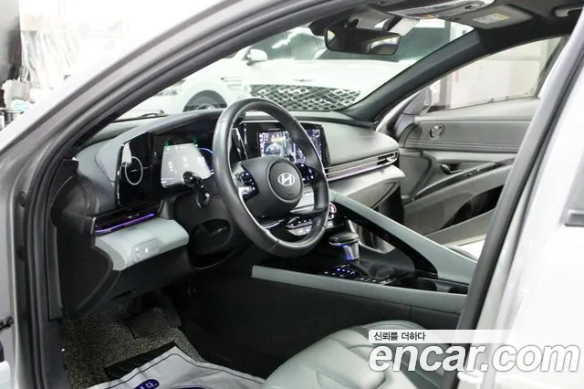 Hyundai Avante CN7 — Фото автомобиля 8