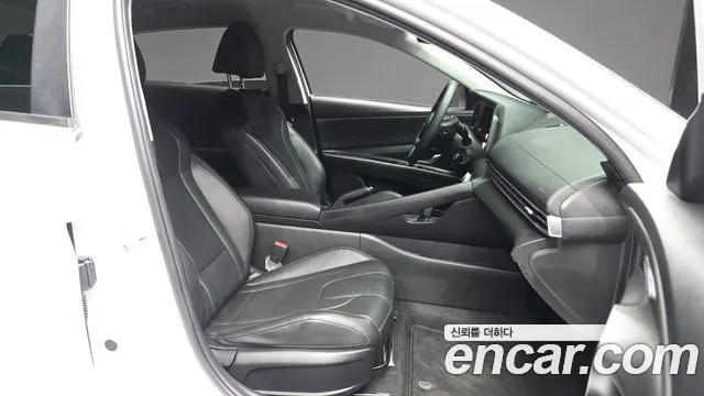 Hyundai Avante — Фото автомобиля 17