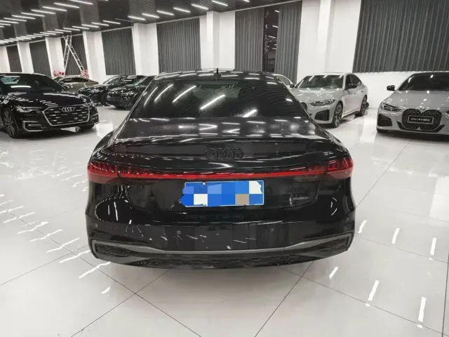 Audi A7L — Фото автомобиля 6