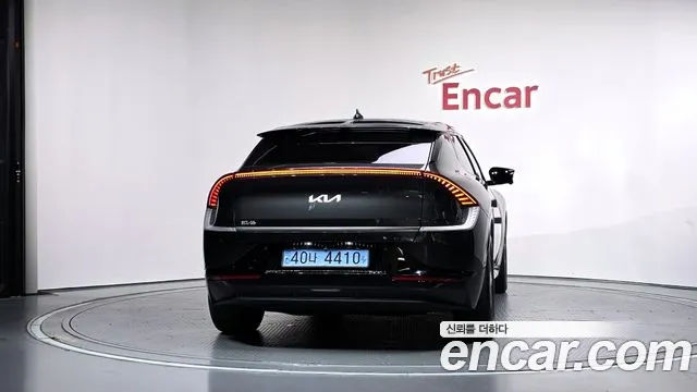 Kia EV6 — Фото автомобиля 4