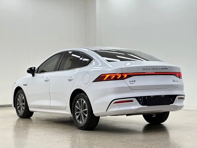 BYD Qin PLUS — Фото автомобиля 4