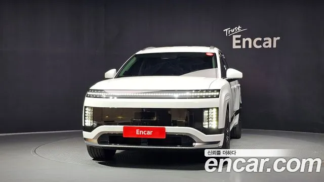 Hyundai Ioniq 9 — Фото автомобиля 3