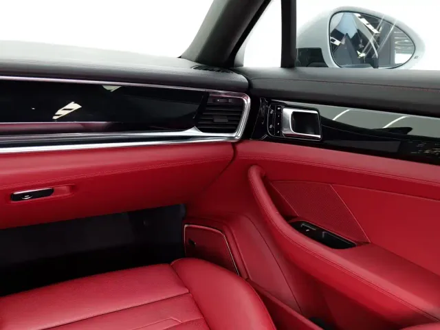 Porsche Panamera — Фото автомобиля 8