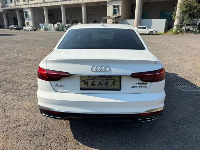 Audi A4L — Фото автомобиля 8