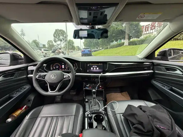 Volkswagen Passat — Фото автомобиля 13