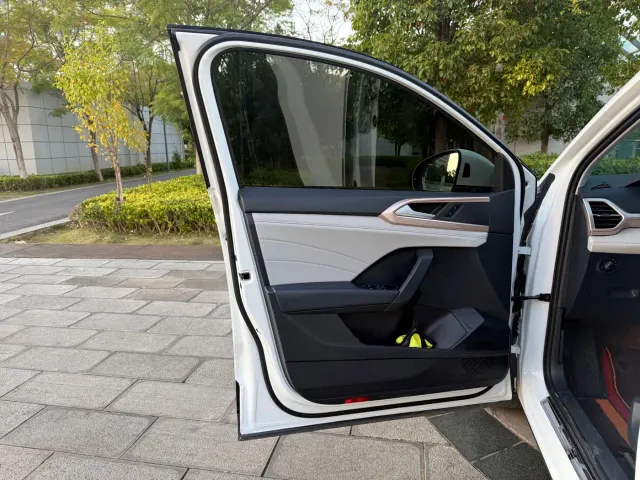 Volkswagen Tharu — Фото автомобиля 10