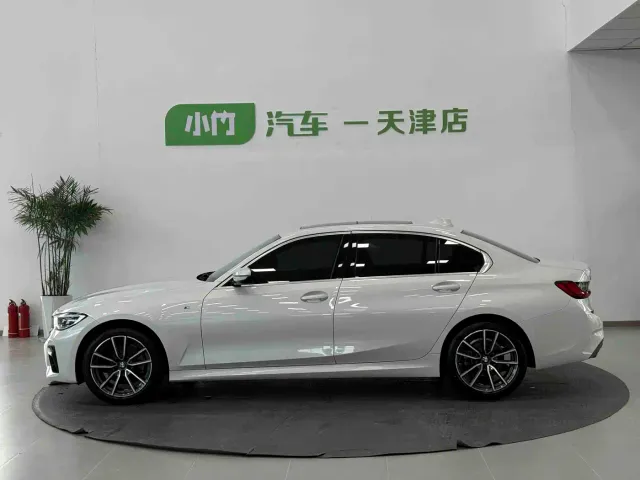 BMW 3 Series — Фото автомобиля 4