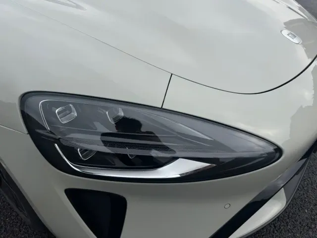 Xiaomi SU7 — Фото автомобиля 5
