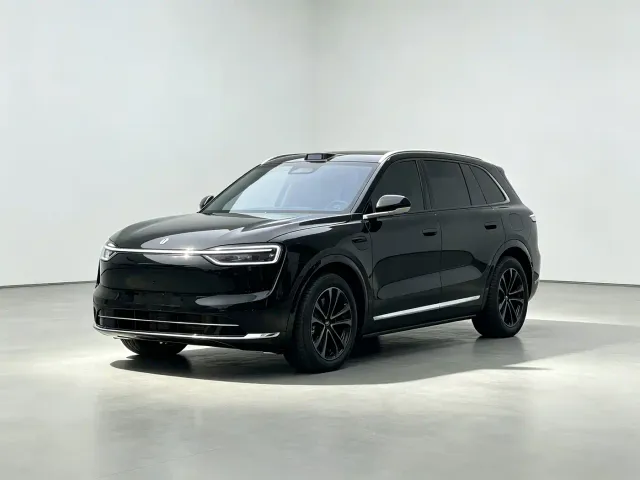 Фотография автомобиля — Aito M7