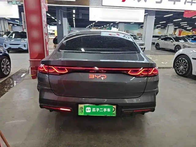 BYD Qin L — Фото автомобиля 5