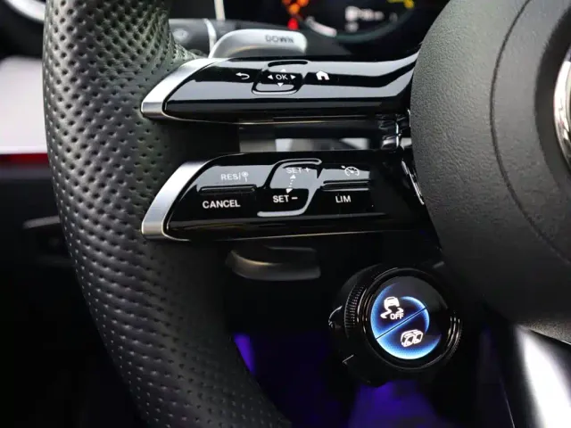 Mercedes-Benz E-Class AMG — Фото автомобиля 14
