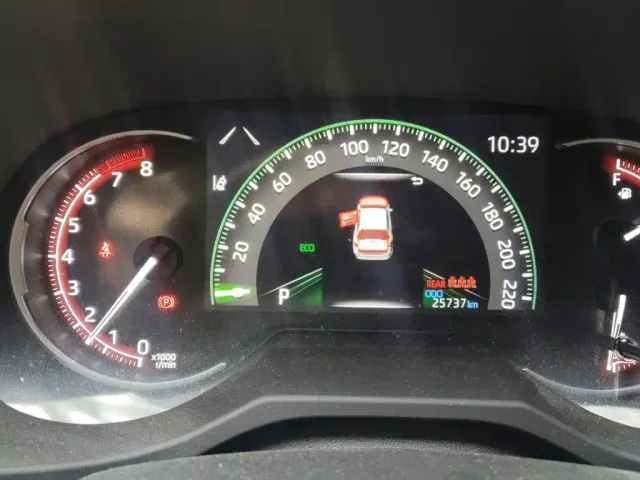 Toyota RAV4 — Фото автомобиля 7