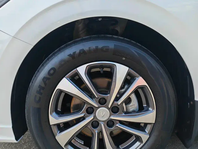 Changan Eado — Фото автомобиля 20