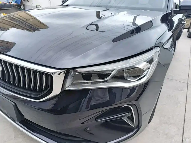 Geely Emgrand — Фото автомобиля 17