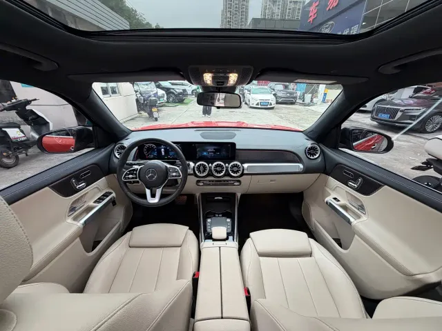 Mercedes-Benz EQB — Фото автомобиля 7