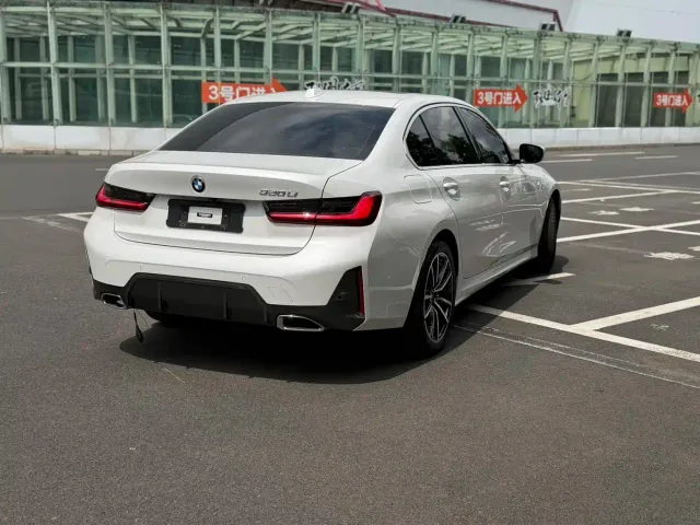 BMW 3 Series — Фото автомобиля 4
