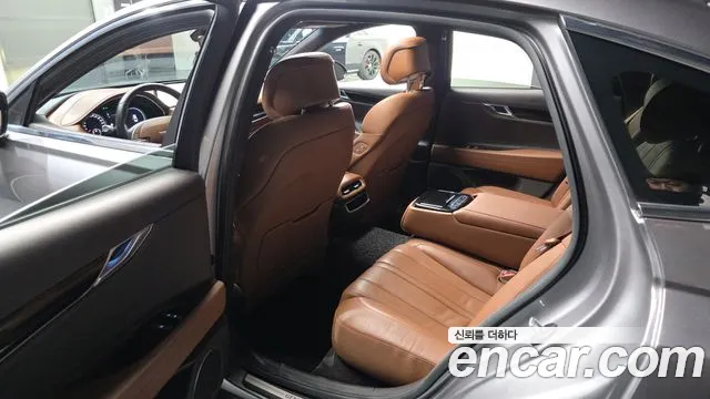 Genesis G80 Бензин 2.5 турбо AWD — Фото автомобиля 11