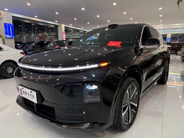 Фотография автомобиля — Li Auto L6