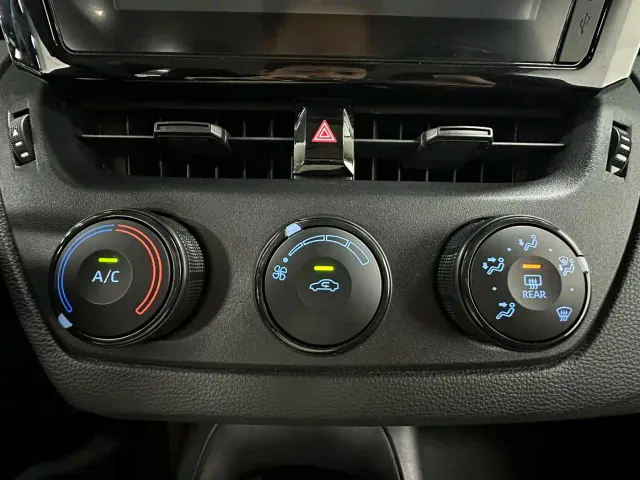 Toyota Corolla — Фото автомобиля 8