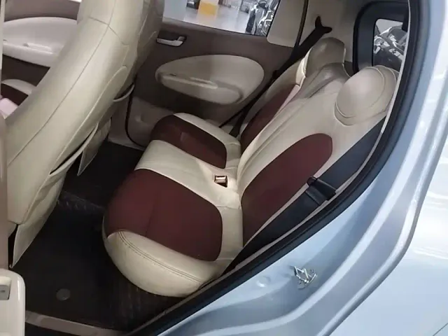 Wuling Hongguang Mini EV — Фото автомобиля 16