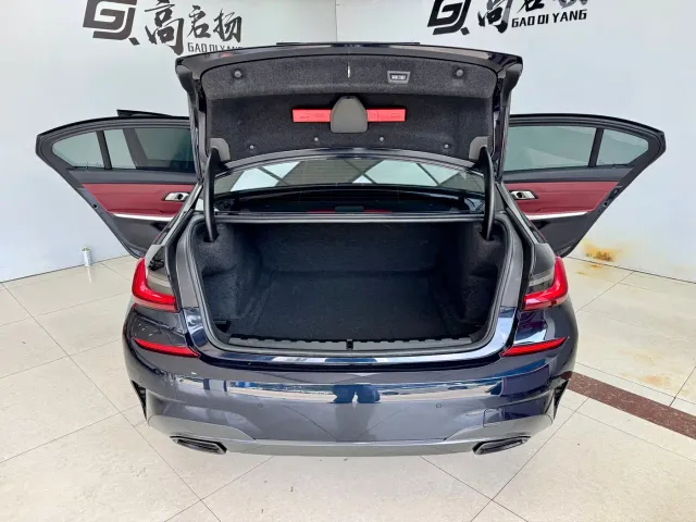 BMW 3 Series — Фото автомобиля 22
