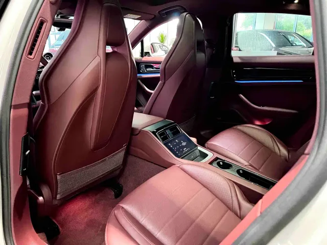 Porsche Panamera — Фото автомобиля 9
