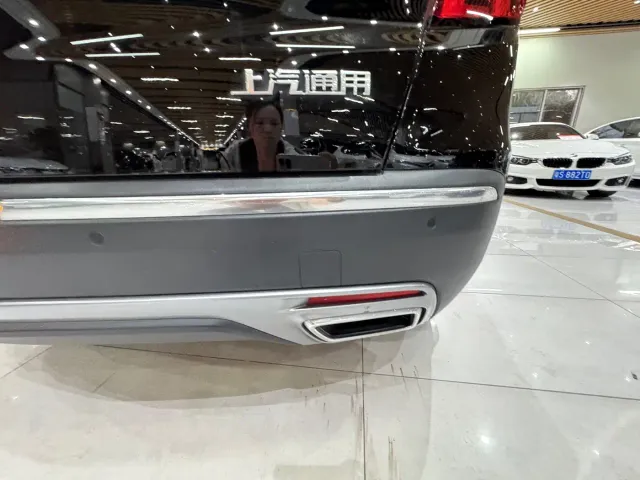 Cadillac XT5 — Фото автомобиля 29