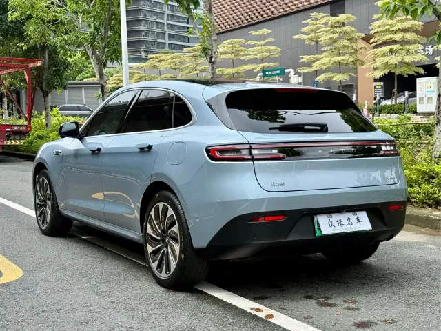 Aito M5 — Фото автомобиля 4