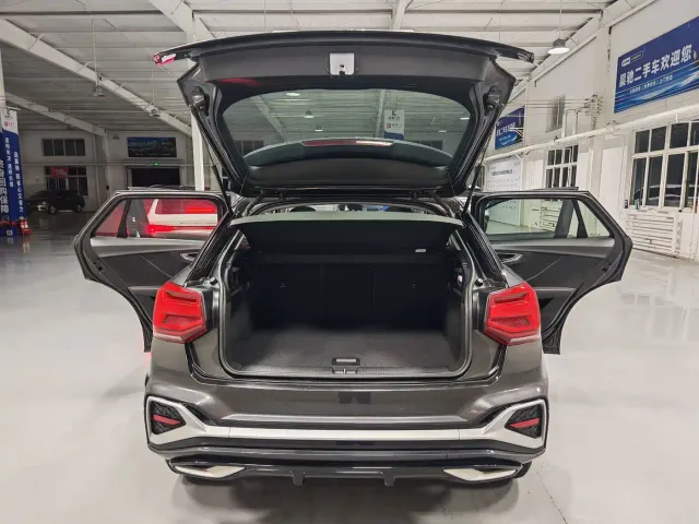 Audi Q2L — Фото автомобиля 14