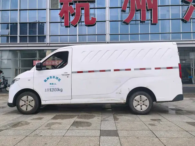 Wuling Yangguang — Фото автомобиля 4