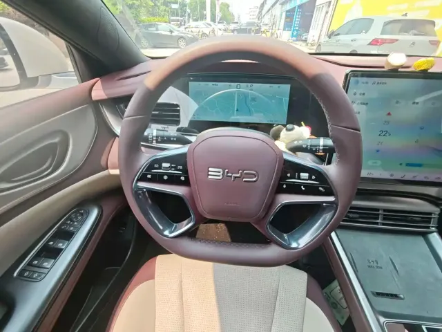 BYD Seal 07 DM-i — Фото автомобиля 18