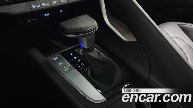 Hyundai Avante CN7 — Фото автомобиля 9
