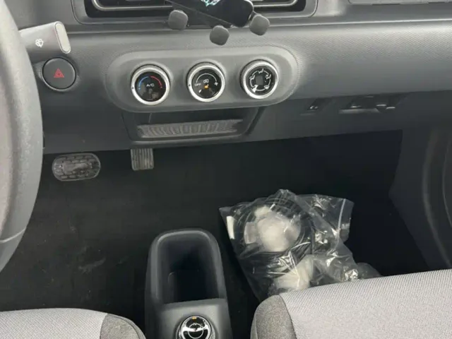 Wuling Zhiguang NEV — Фото автомобиля 11