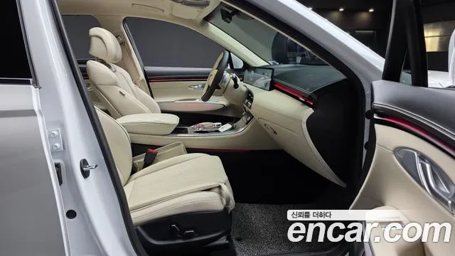Genesis GV70 — Фото автомобиля 26