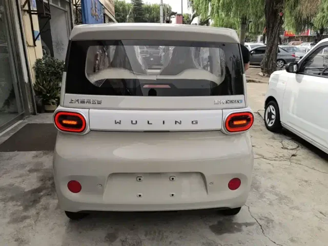 Wuling Hongguang Mini EV — Фото автомобиля 5