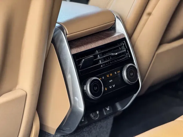 Land Rover Range Rover — Фото автомобиля 7