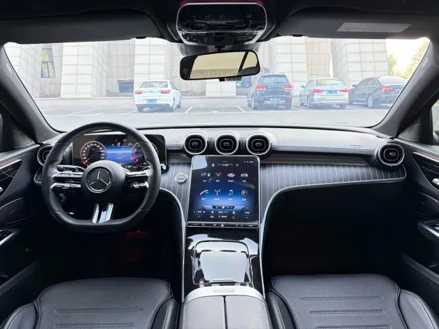 Mercedes-Benz C-Class — Фото автомобиля 8