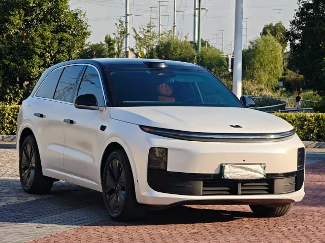 Li Auto L6 — Фото автомобиля 3