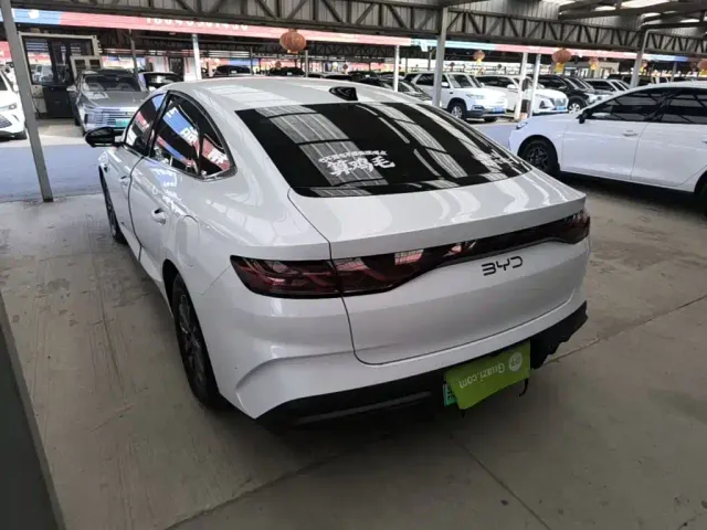 BYD Qin L — Фото автомобиля 4