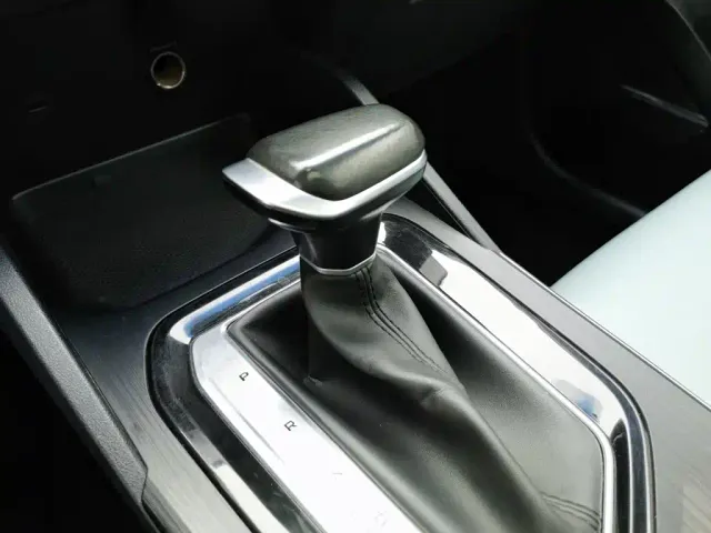 Geely Emgrand S — Фото автомобиля 13