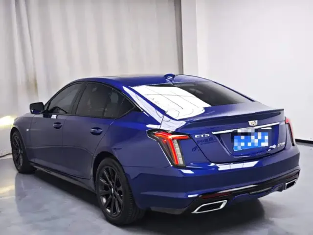 Cadillac CT5 — Фото автомобиля 10