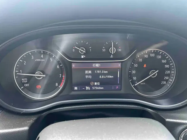 Buick Regal — Фото автомобиля 18