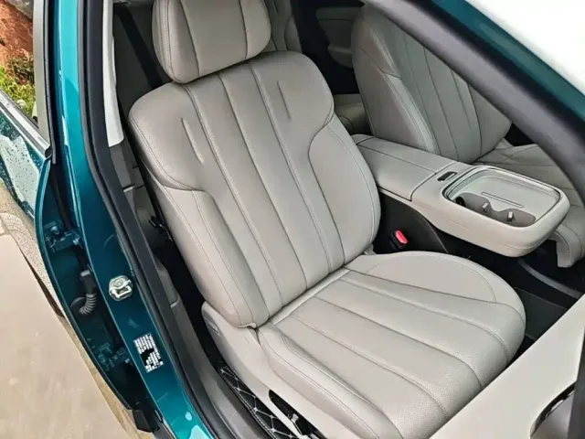 GAC Aion UT — Фото автомобиля 19