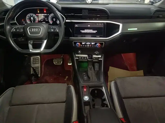 Audi Q3 — Фото автомобиля 9
