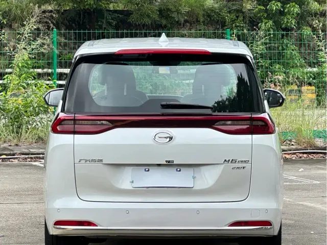 GAC Trumpchi M6 — Фото автомобиля 14