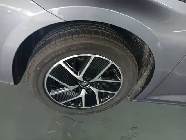 BYD Qin L — Фото автомобиля 22