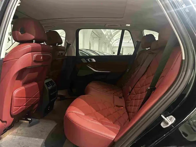 BMW X5 — Фото автомобиля 12