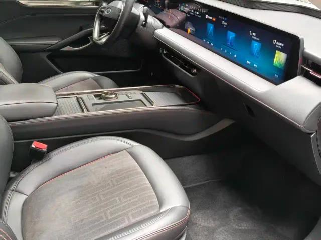 Ford Mondeo — Фото автомобиля 6
