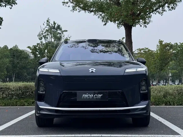 Nio ES8 — Фото автомобиля 2