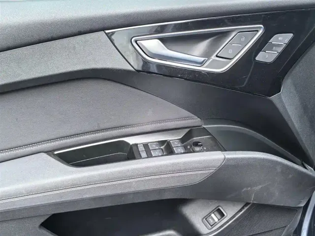 Audi Q4 e-tron — Фото автомобиля 15